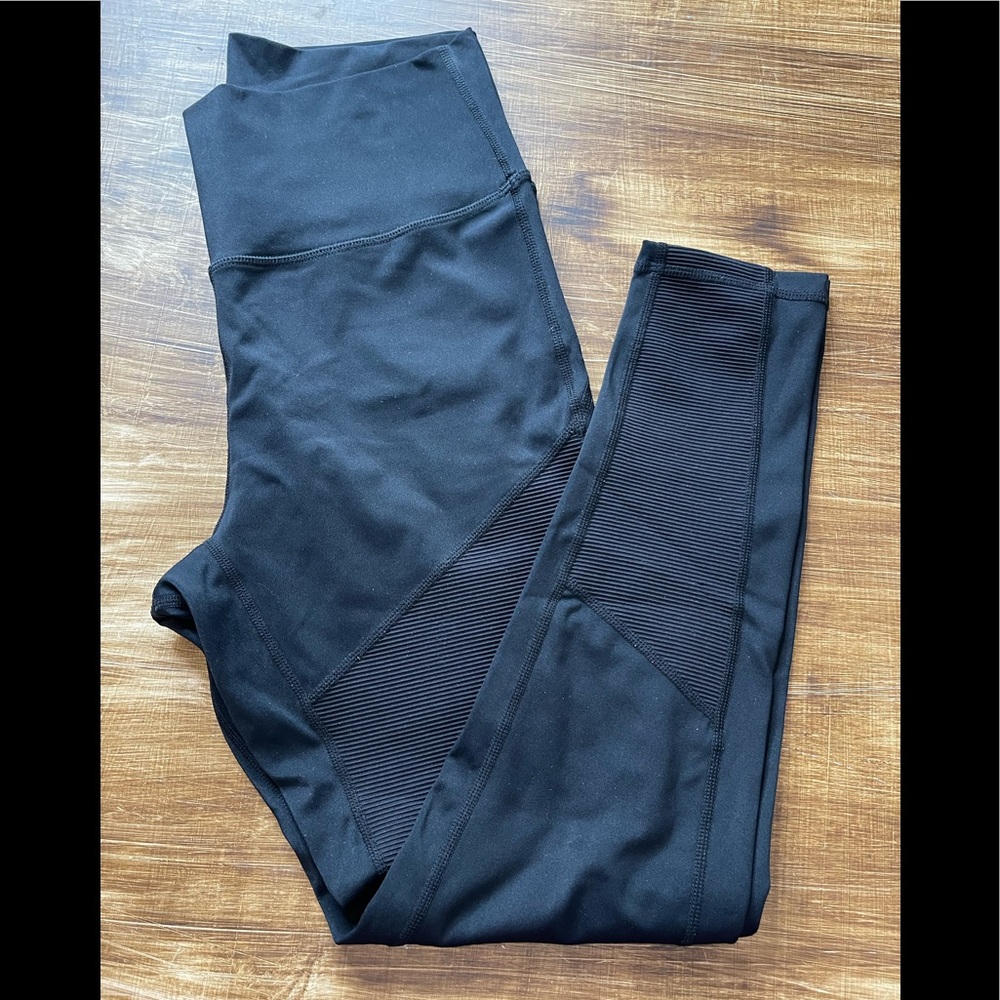 Zyia Brilliant Leggings size 8/10